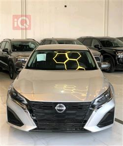 نيسان ألتيما